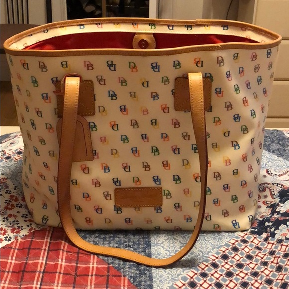 Dooney & Bourke Handbags - Dooney & Bourke tote